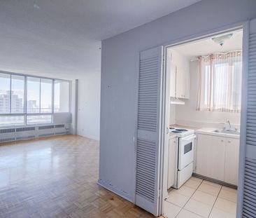 1975 de Maisonneuve - Photo 2