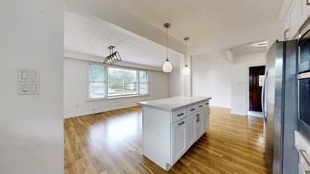 For Lease - 365 Osiris Drive, Richmond Hill, Ontario - Photo 2