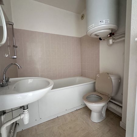 Location Appartement 1 pièce 22m² BEAUMONT 63110 - Photo 3