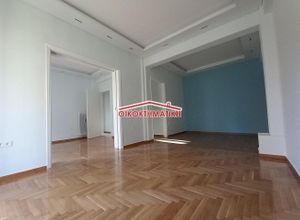 Διαμέρισμα για ενοικίαση - Ιστορικό Κέντρο, - Φωτογραφία 2