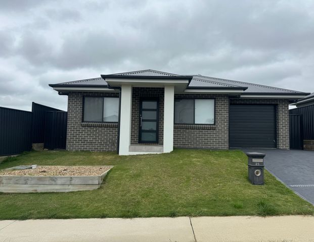 Contemporary Living with Space to Entertain - Photo 1