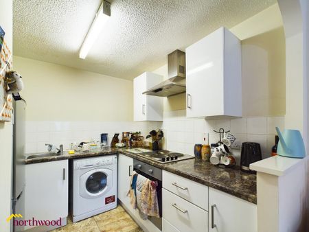 1 bedroom flat to rent - Photo 3