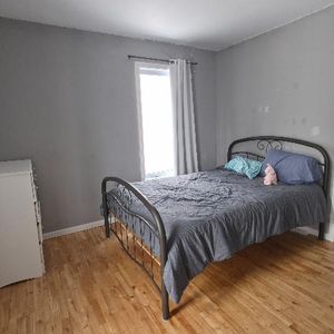 Logement 5 1/2 - Photo 2