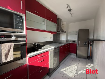 Location Appartement 3 pièces 73m² LA BOUEXIERE 35340 - Photo 2