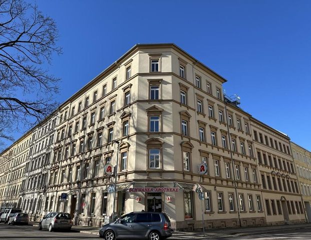 Großzügige 2-Raum-Altbauwohnung nahe Brühl-Boulevard - Foto 1