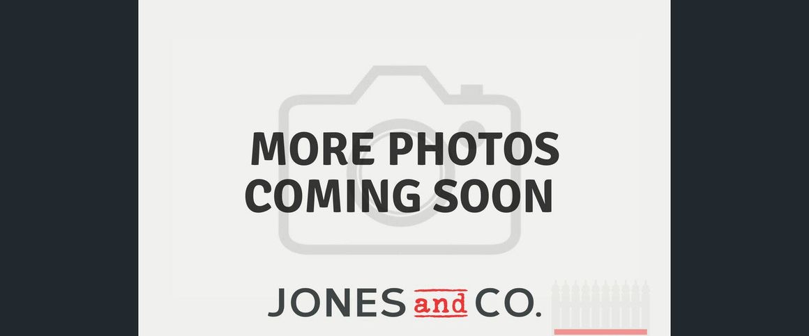 Charming 3-Bedroom Villa – Modern Comforts & Low-Maintenance - Photo 1