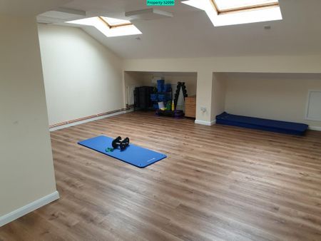 Studio to rent - Photo 2