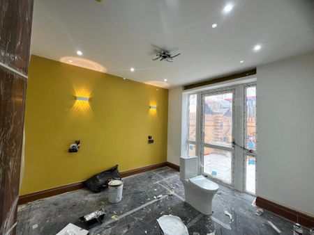 10 bedroom semi-detached house to rent - Photo 5