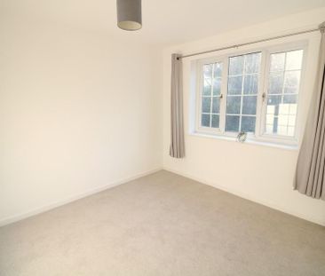 4 bedroom detached house to rent - Photo 6