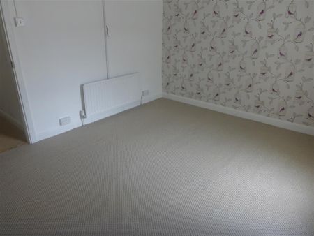 Penydre, NEATH - Photo 4