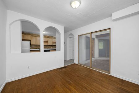 For Lease - 28 Adamson Street, Halton Hills, Ontario - Photo 2