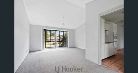 PERFECT FAMILY HOME! - Photo 2