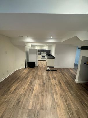 For Lease - 11 Kelsey Crescent, Barrie, Ontario - Photo 1