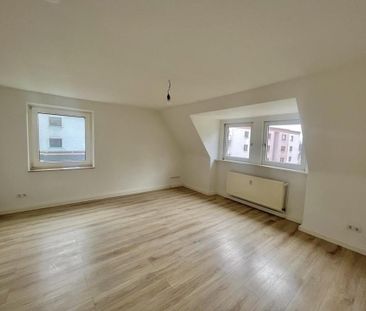 Singles und Paae aufgepasst!! Charmante Dachgeschosswohnung in Alte... - Photo 1