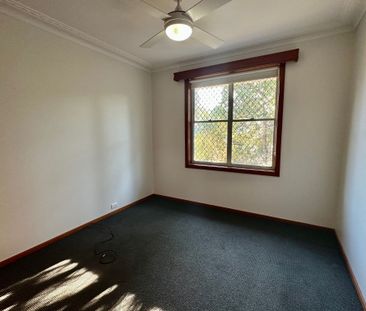 Perfect Location! - Photo 4