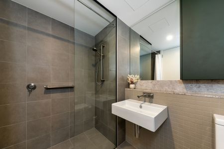 Fully Furnished in the Heart of the City! - Photo 2