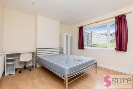 5 bedroom terraced house to rent - Photo 5