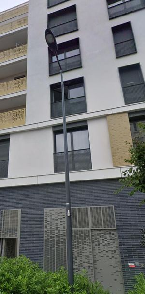 location Appartement T3 DE 62.5m² À ISSY LES MOULINEAUX - Photo 1