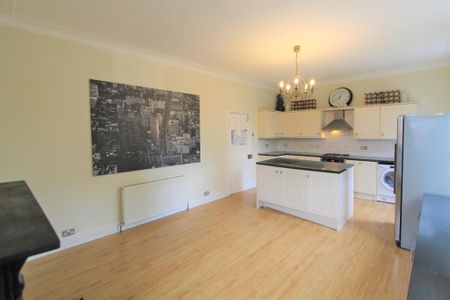 3 bedroom apartment to rent - Photo 5