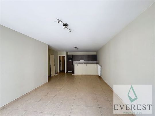 Rue Wayez! Bel appartement NON MEUBLE 2 CHAMBRES - Photo 1