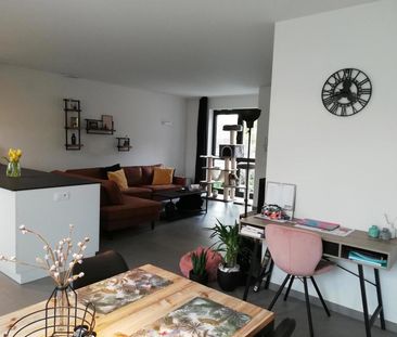 Gezellig duplexappartement met 2 slaapkamers van 104 m². - Photo 1