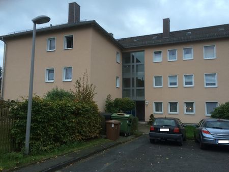 WBS erforderlich - Charmante Erdgeschosswohnung mit Balkon - Foto 3