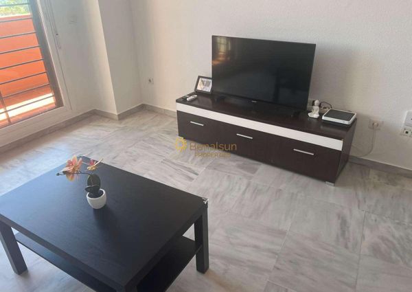 LONG SEASON. BEAUTIFUL APARTMENT FOR RENT IN BENALMADENA IS NOW FOR RENT.
