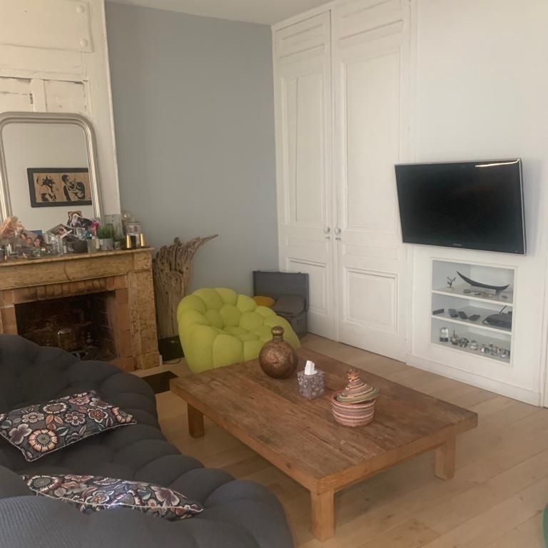 Location Maison 8 pièces 209m² VILLEURBANNE 69100 - Photo 1