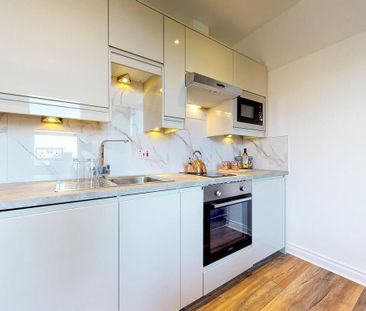 Studio to rent - Photo 1