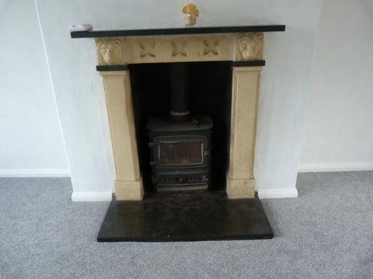3 bedroom terraced house to rent - Photo 1