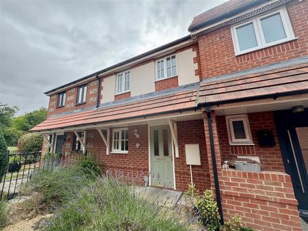 2 bedroom terraced house to rent - Photo 4