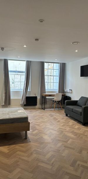 1 bedroom flat to rent - Photo 1
