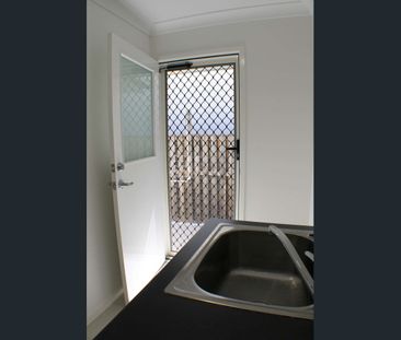 Beautiful home in a great location! - Photo 5