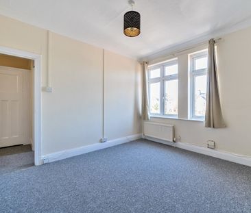 Maisonette to rent - Grays, RM17 - Photo 6