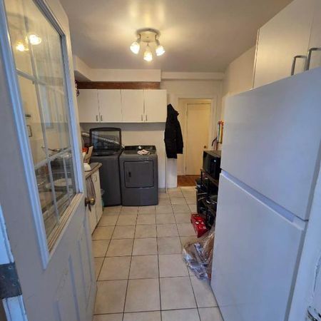 4 1/2 Ahuntsic face parc - Photo 3