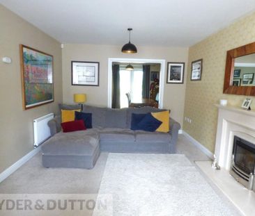 4 bedroom detached house to rent - Photo 1