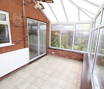 2 bedroom property to rent - Photo 3