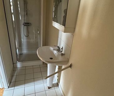 Location Appartement 2 pièces 53m² - Photo 2