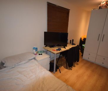 3 bedroom townhouse to rent - Photo 3