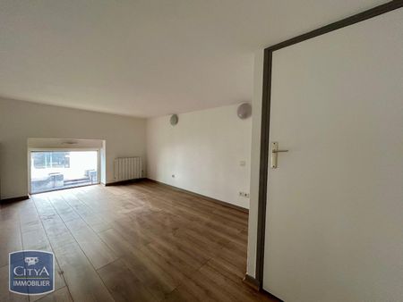 Location Appartement 2 pièces 38m² ST ETIENNE 42000 - Photo 4