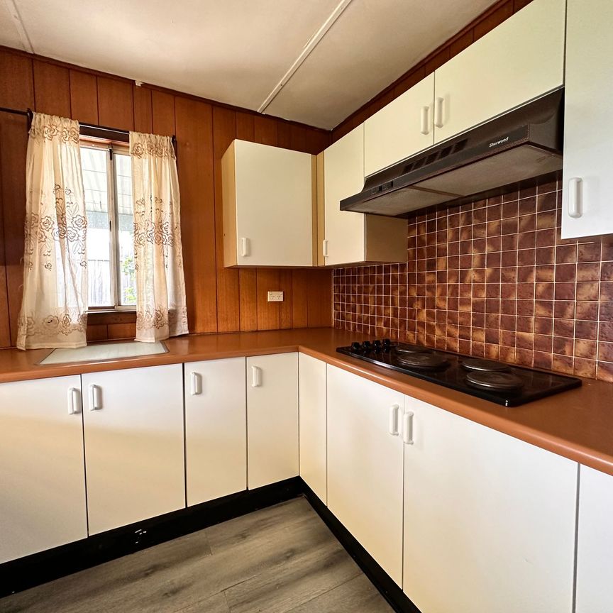 3 Bedroom Family Home with a Peaceful Lookout! - Photo 1