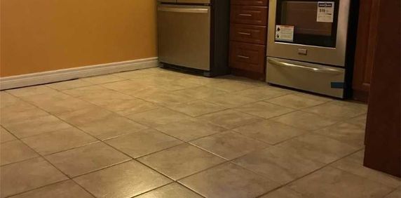 For Lease - 3 Milkweed Crescent, Brampton, Ontario - Photo 2