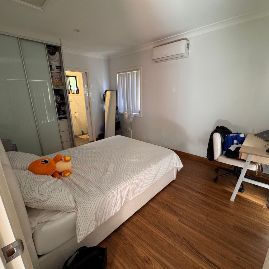 Epping - Photo 1