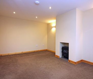 2 bedroom semi-detached bungalow to rent - Photo 6