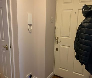 2 Bed Flat, Streatham, SW16 - Photo 5