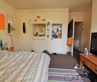 3 bedroom House in Thornville Street, Leeds - Photo 1