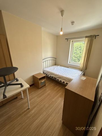 4 bedroom terraced house to rent - Photo 2