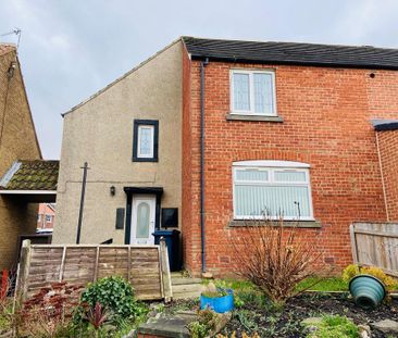2 bedroom ground floor flat to rent - Photo 3