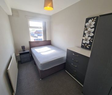 Room 5, 70 Balby Road, Balby - Photo 3