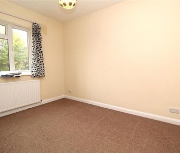 2 bedroom semi-detached house to rent - Photo 3
